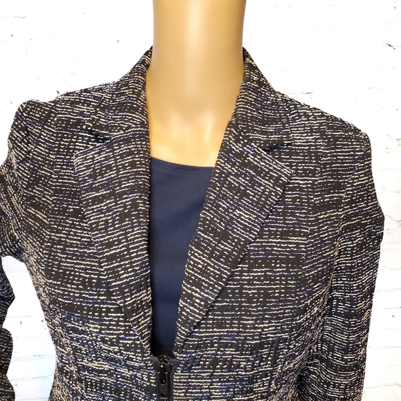 CAbi mingled tweed zip front blazer - Picture 3 of 8